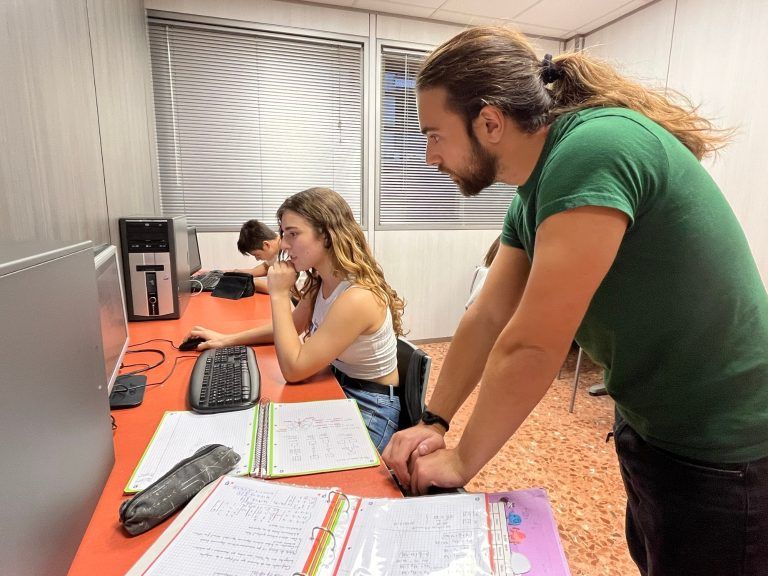 Refuerzo escolar en Sant Andreu de la Barca (2)